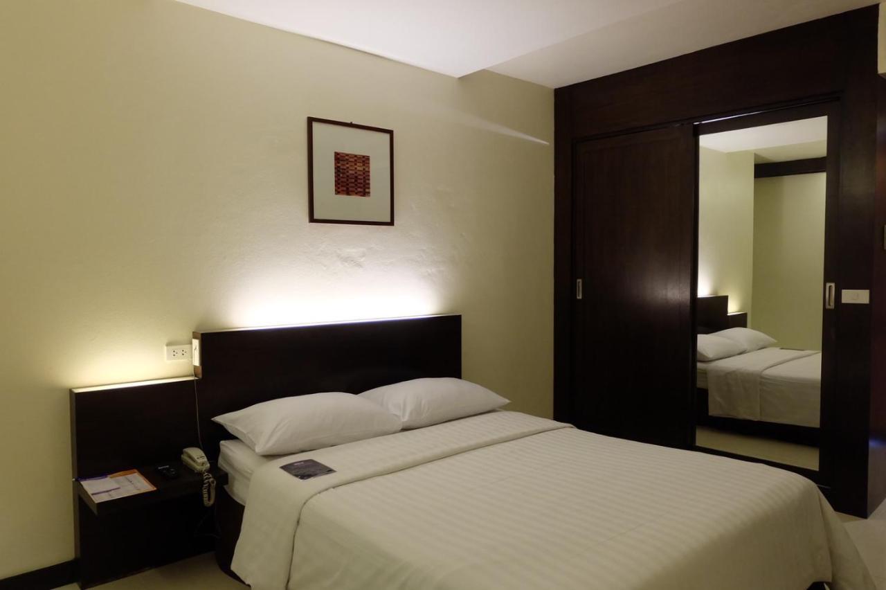 Hotel Synsiri Ladprao 130 à Bangkok Extérieur photo